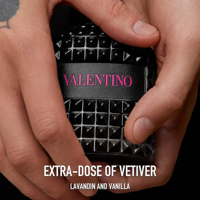 VALENTINO BORN IN ROMA UOMO EXTRADOSE PARFUM showcased with lavandin and vanilla, an inspired long-lasting premium fragrance.
